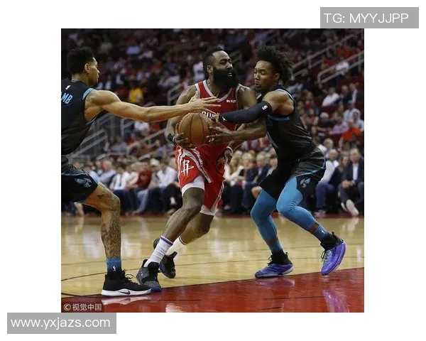 火箭主场大胜黄蜂，哈登狂砍40分引爆全场